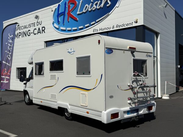 Mobilvetta Miller Oklahoma Lit à la française + Lit dinette + Attelage – Image 9