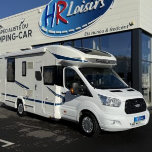 Chausson Flash 718 Lit central + Lit pavillon + Attelage + Première main
